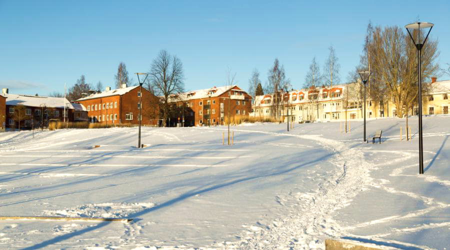Nuestros servicios de alquiler de coches ofrecen una diversa selección de vehículos en Umeå.